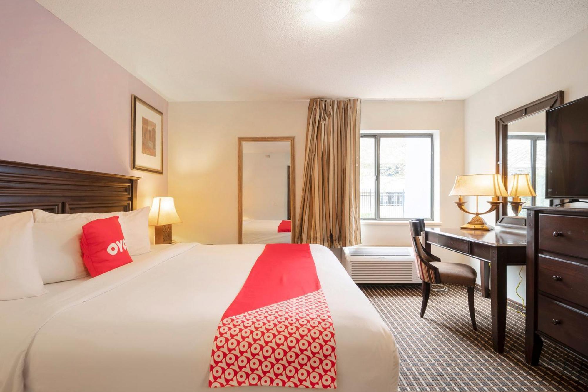 Oyo Townhouse Houston Airport North Otel Dış mekan fotoğraf