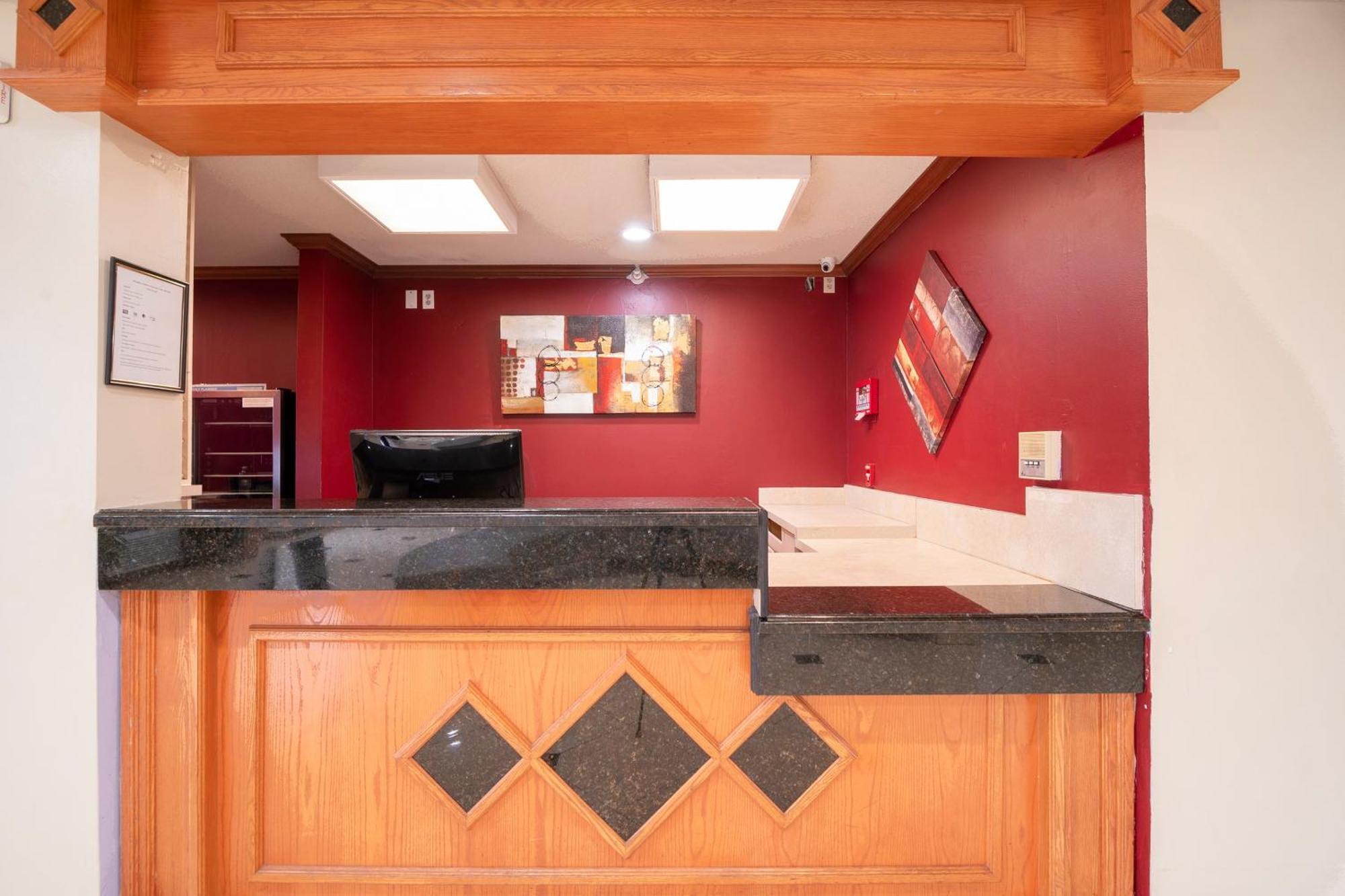 Oyo Townhouse Houston Airport North Otel Dış mekan fotoğraf
