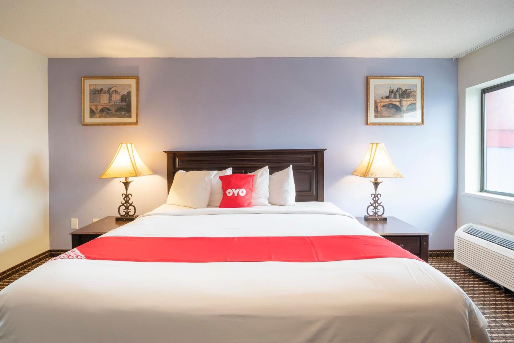 Oyo Townhouse Houston Airport North Otel Dış mekan fotoğraf