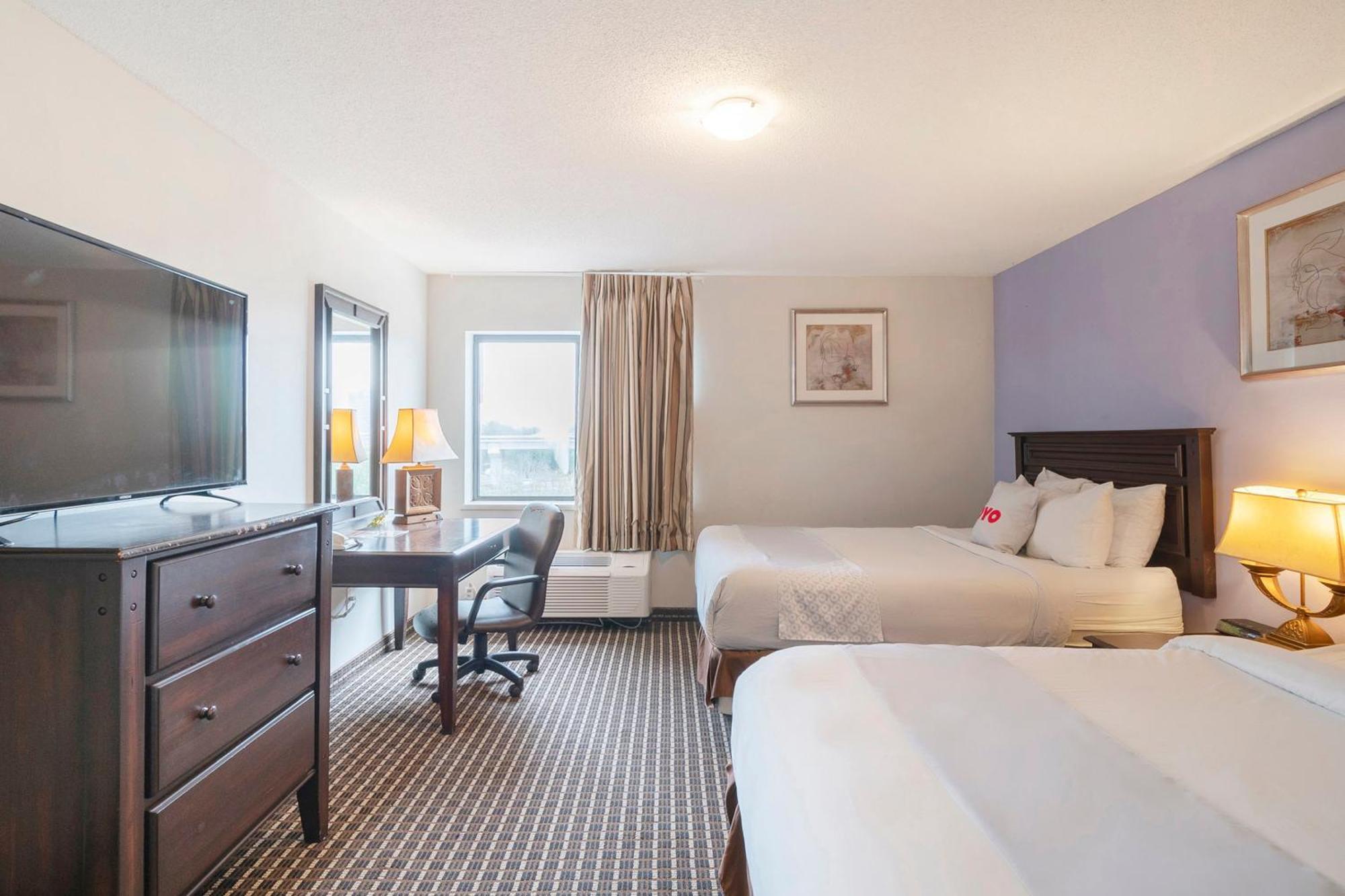 Oyo Townhouse Houston Airport North Otel Dış mekan fotoğraf