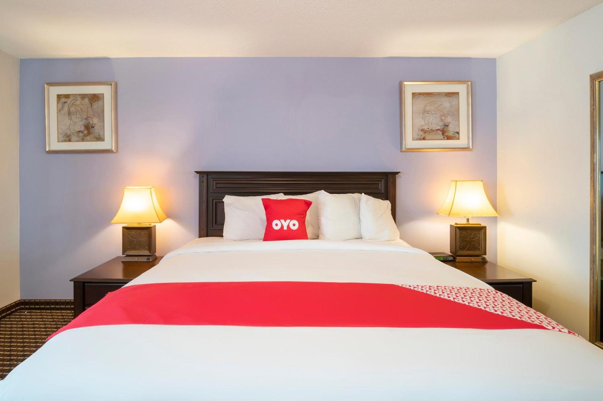 Oyo Townhouse Houston Airport North Otel Dış mekan fotoğraf