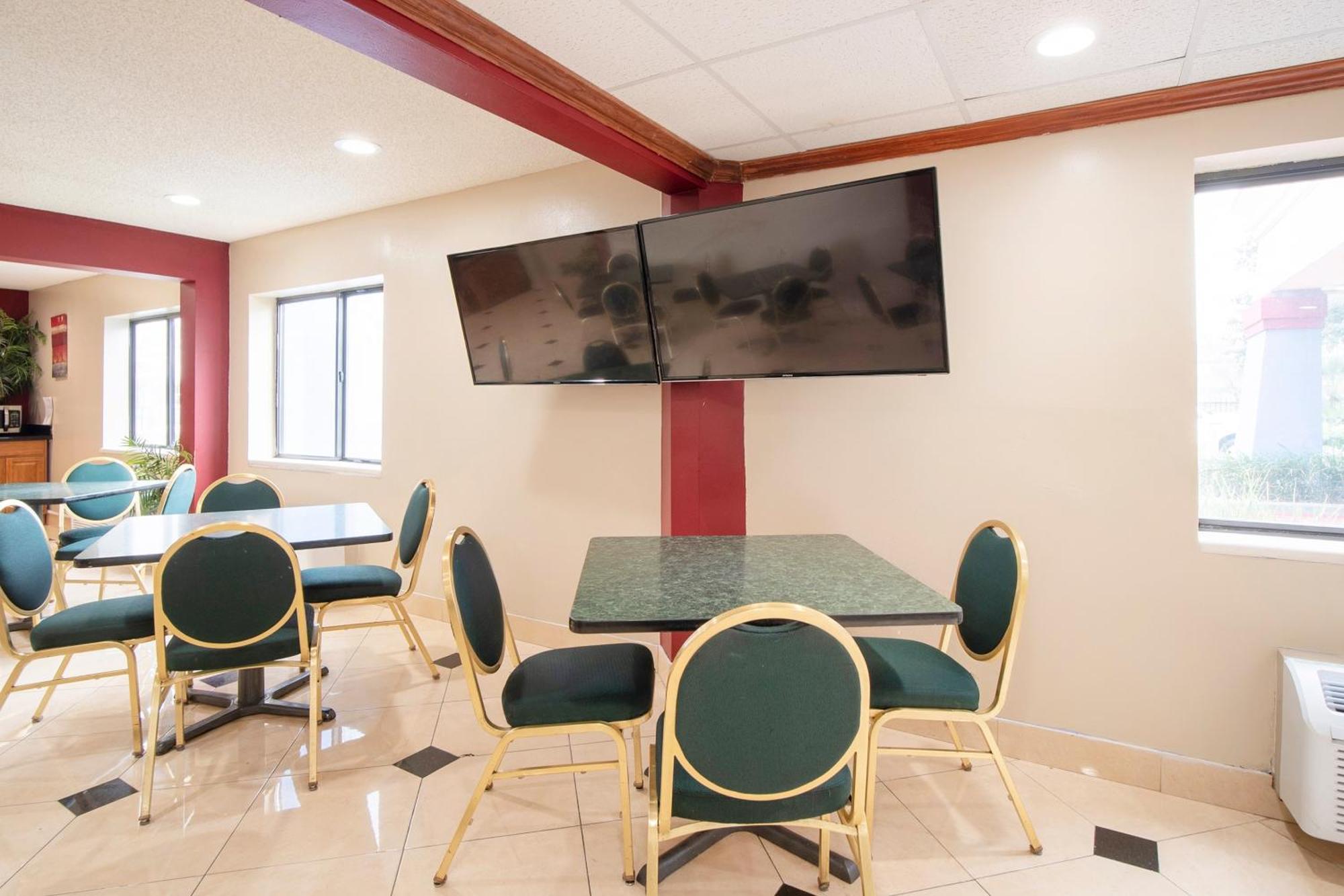 Oyo Townhouse Houston Airport North Otel Dış mekan fotoğraf