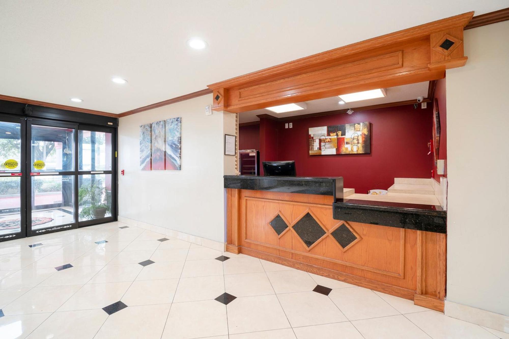 Oyo Townhouse Houston Airport North Otel Dış mekan fotoğraf